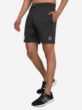 Men Solid Regular Fit Sports Shorts